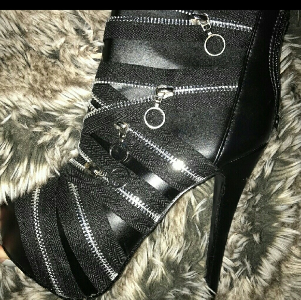 Reposh heels - Picture 3 of 3